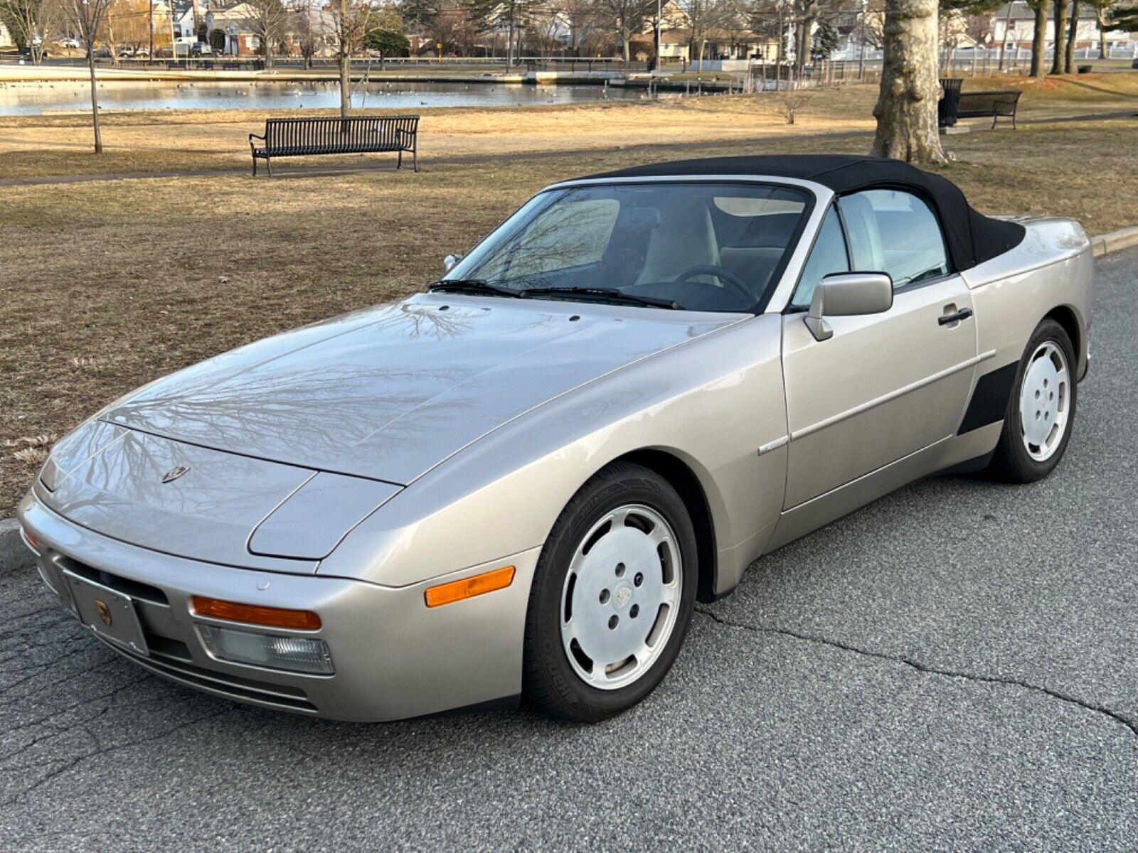 Porsche-944-Cabriolet-1990-Linen-Metallic-Linen-25444-32