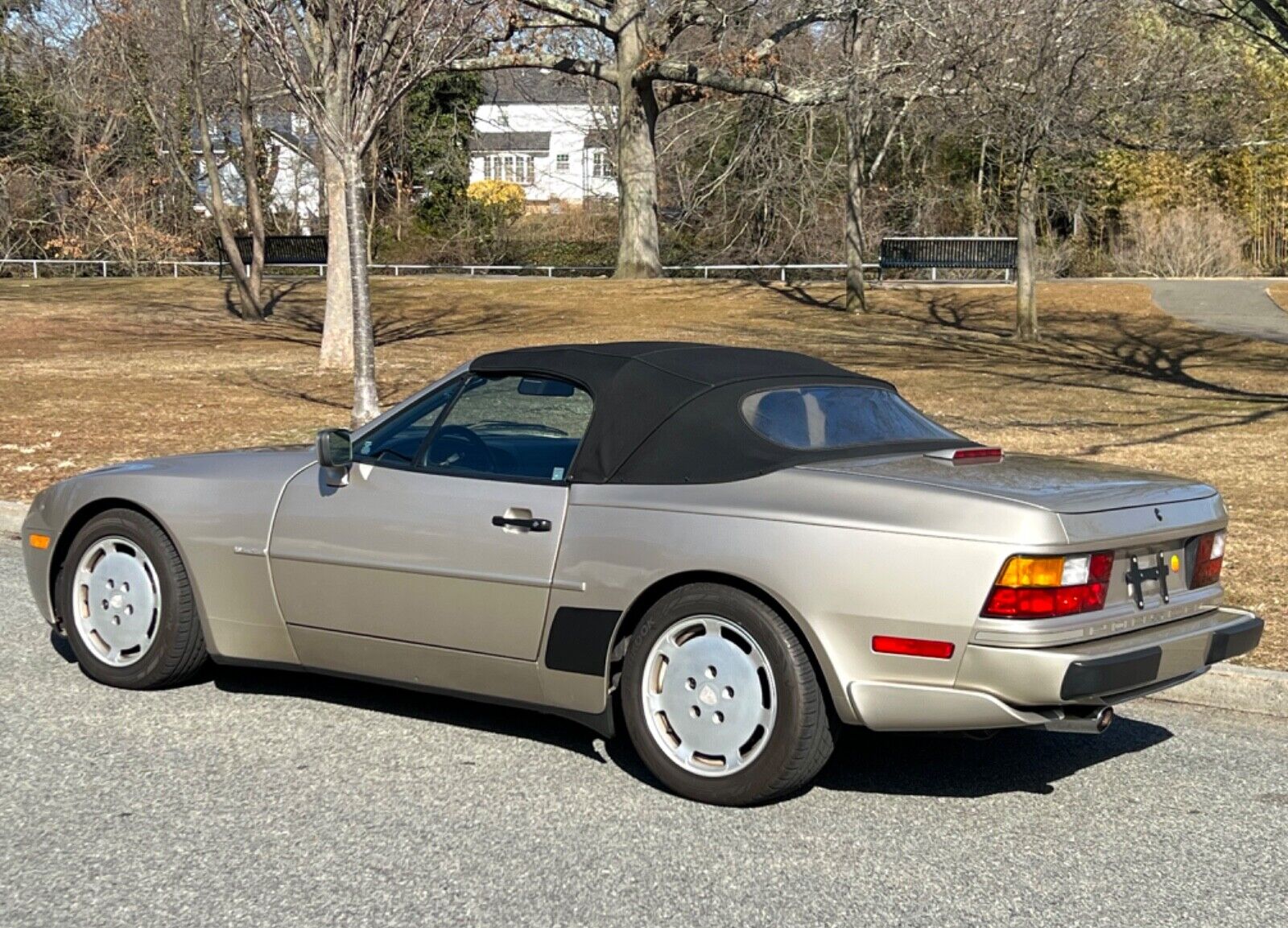 Porsche-944-Cabriolet-1990-Linen-Metallic-Linen-25444-7