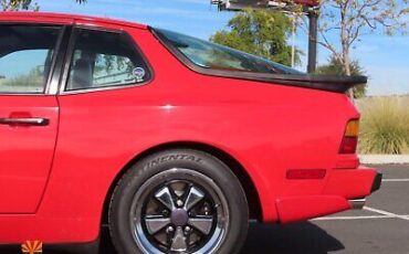 Porsche-944-Coupe-1986-Red-Black-113193-17