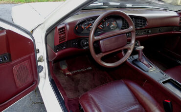 Porsche-944-Coupe-1986-White-Burgundy-72420-22