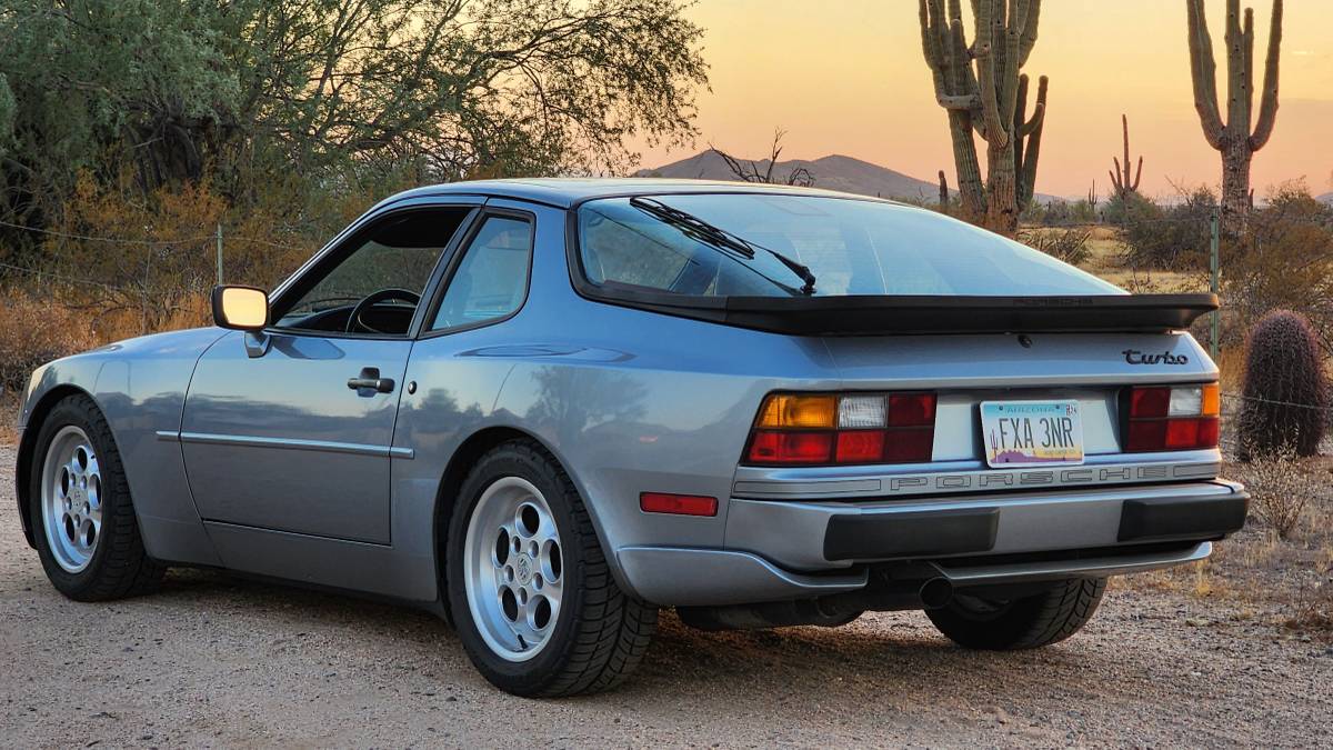 Porsche-944-turbo-1986-88514-14