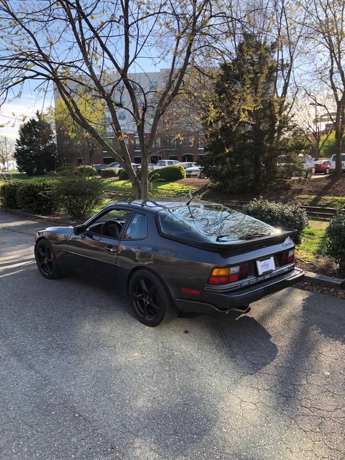 Porsche-944-turbo-1988-black-185509-6