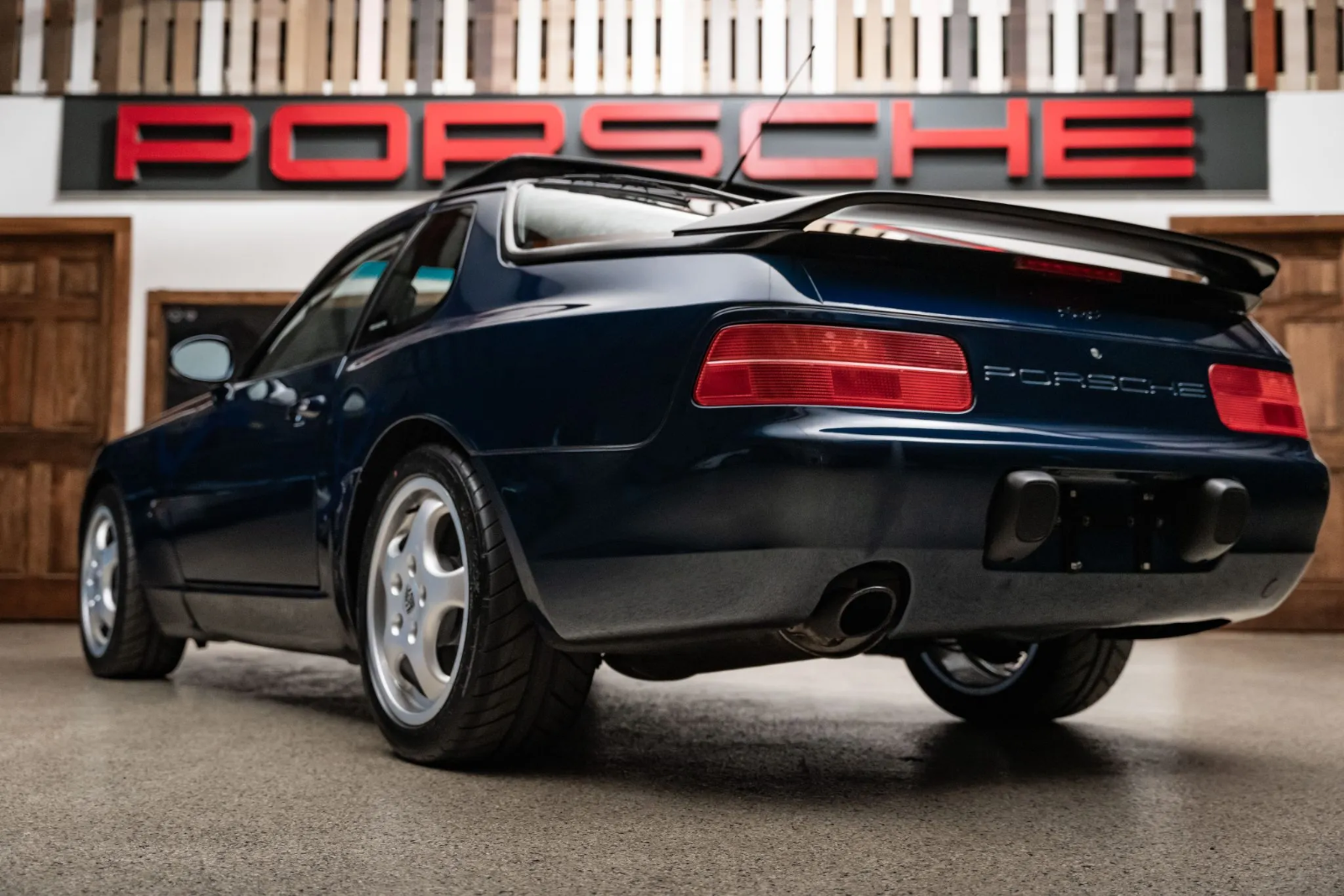 Porsche-968-Coupe-1993-98170-10