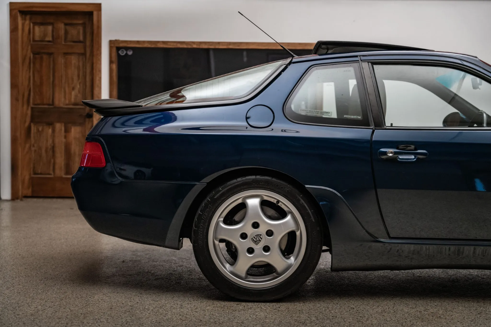 Porsche-968-Coupe-1993-98170-11