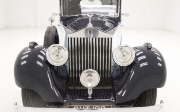 Rolls-Royce-2025-Limousine-1935-6