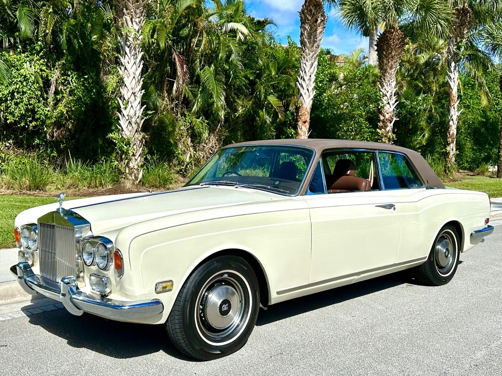 Rolls-Royce-Corniche-1973-1