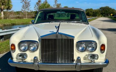 Rolls-Royce-Corniche-1973-10