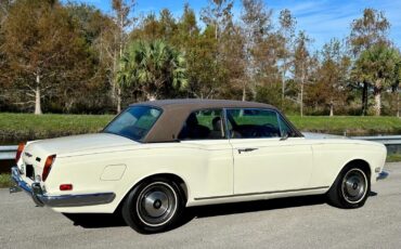 Rolls-Royce-Corniche-1973-25