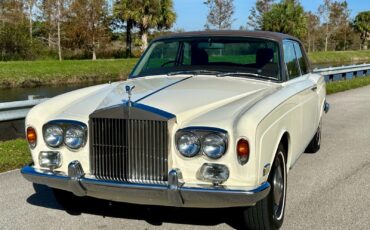 Rolls-Royce-Corniche-1973-8