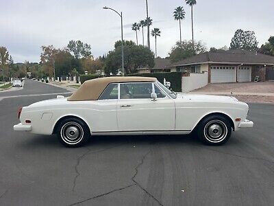 Rolls-Royce-Corniche-1975-10