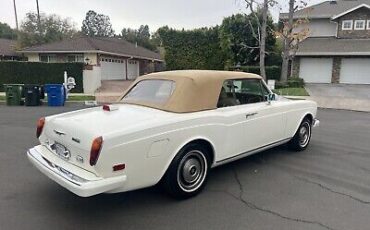 Rolls-Royce-Corniche-1975-7