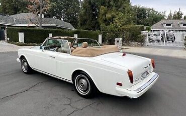 Rolls-Royce-Corniche-1975-8