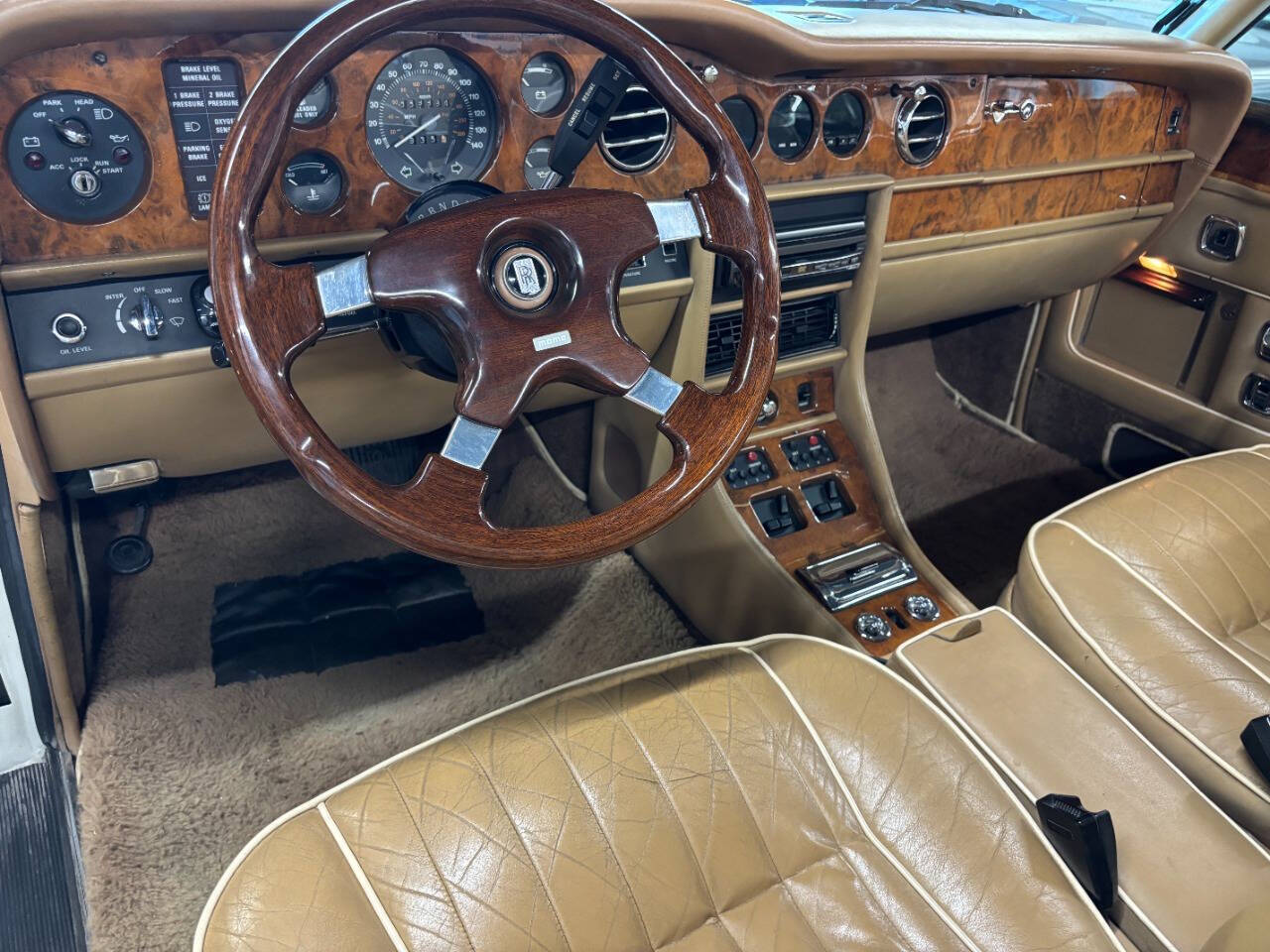 Rolls-Royce-Corniche-Cabriolet-1987-7