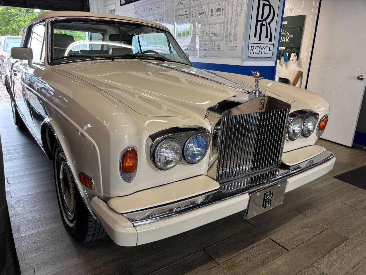 Rolls-Royce-Corniche-Cabriolet-1991-3