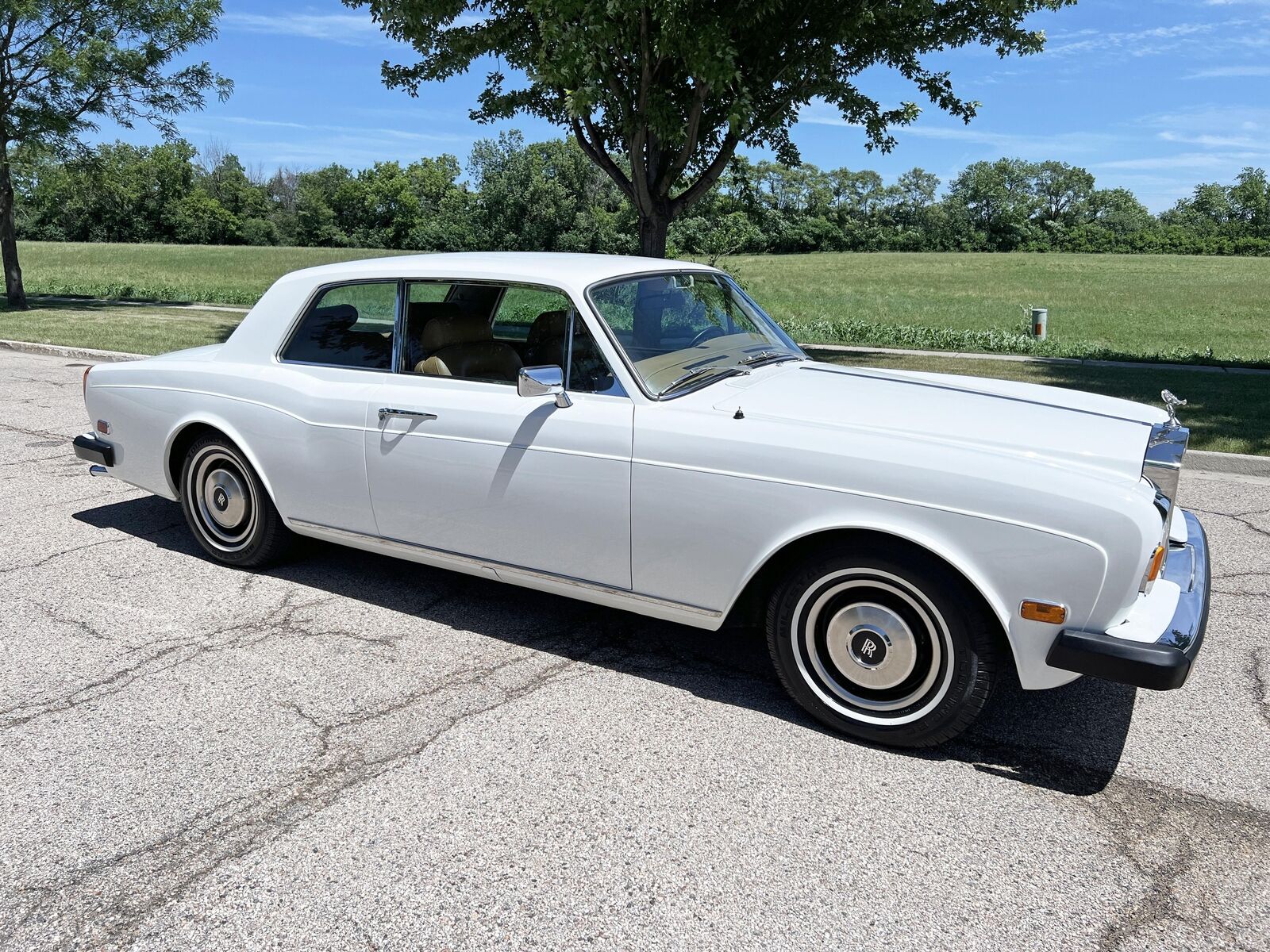 Rolls-Royce-Corniche-Coupe-1979-3