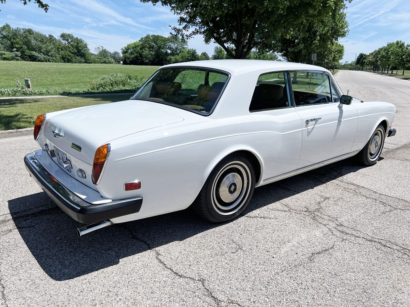 Rolls-Royce-Corniche-Coupe-1979-5