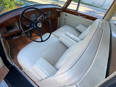 Rolls-Royce-Phantom-Limousine-1960-Black-Tan-135364-10