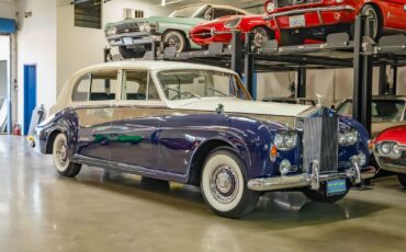 Rolls-Royce-Phantom-Limousine-1965-10