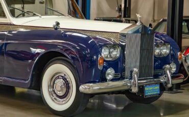 Rolls-Royce-Phantom-Limousine-1965-12