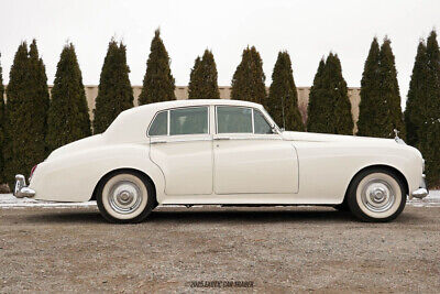 Rolls-Royce-Silver-Cloud-Berline-1964-White-Tan-154194-8