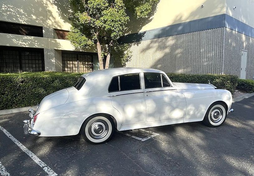 Rolls-Royce-Silver-Cloud-III-Berline-1964-7