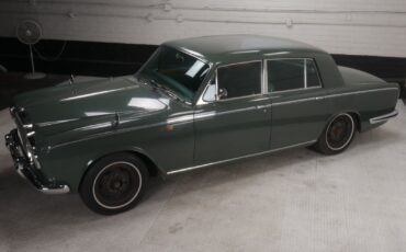 Rolls-Royce-Silver-Shadow-Berline-1967-Green-Green-82312-7