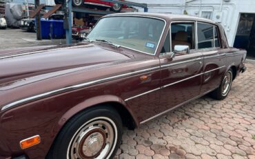 Rolls-Royce-Silver-Shadow-Berline-1980-Brown-Tan-89348-12