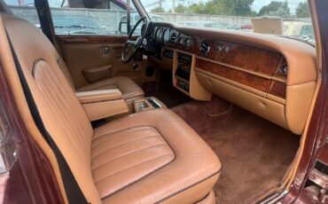 Rolls-Royce-Silver-Shadow-Berline-1980-Brown-Tan-89348-21