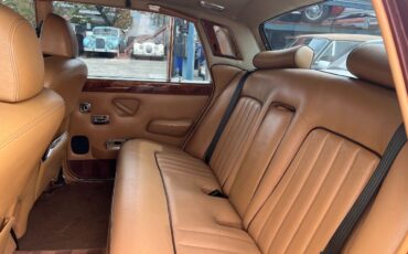 Rolls-Royce-Silver-Shadow-Berline-1980-Brown-Tan-89348-7