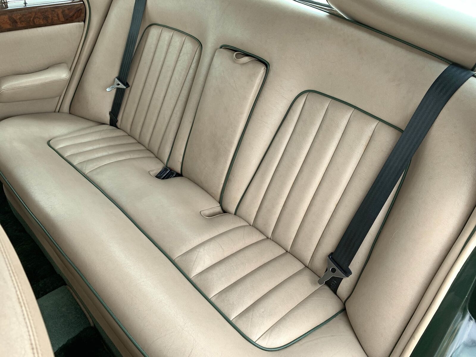 Rolls-Royce-Silver-Shadow-II-Berline-1979-23