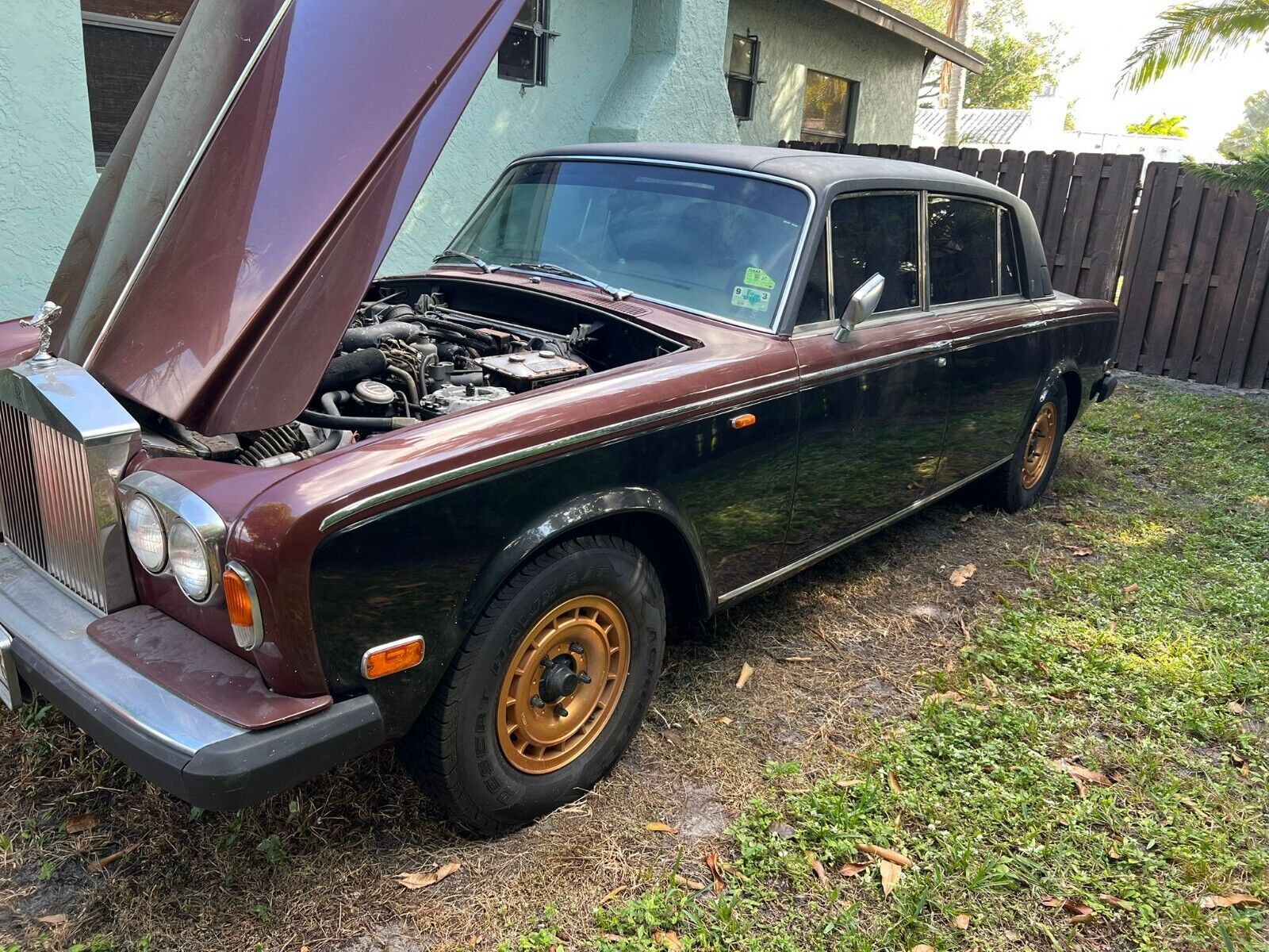 Rolls-Royce-Silver-SpiritSpurDawn-1979-4