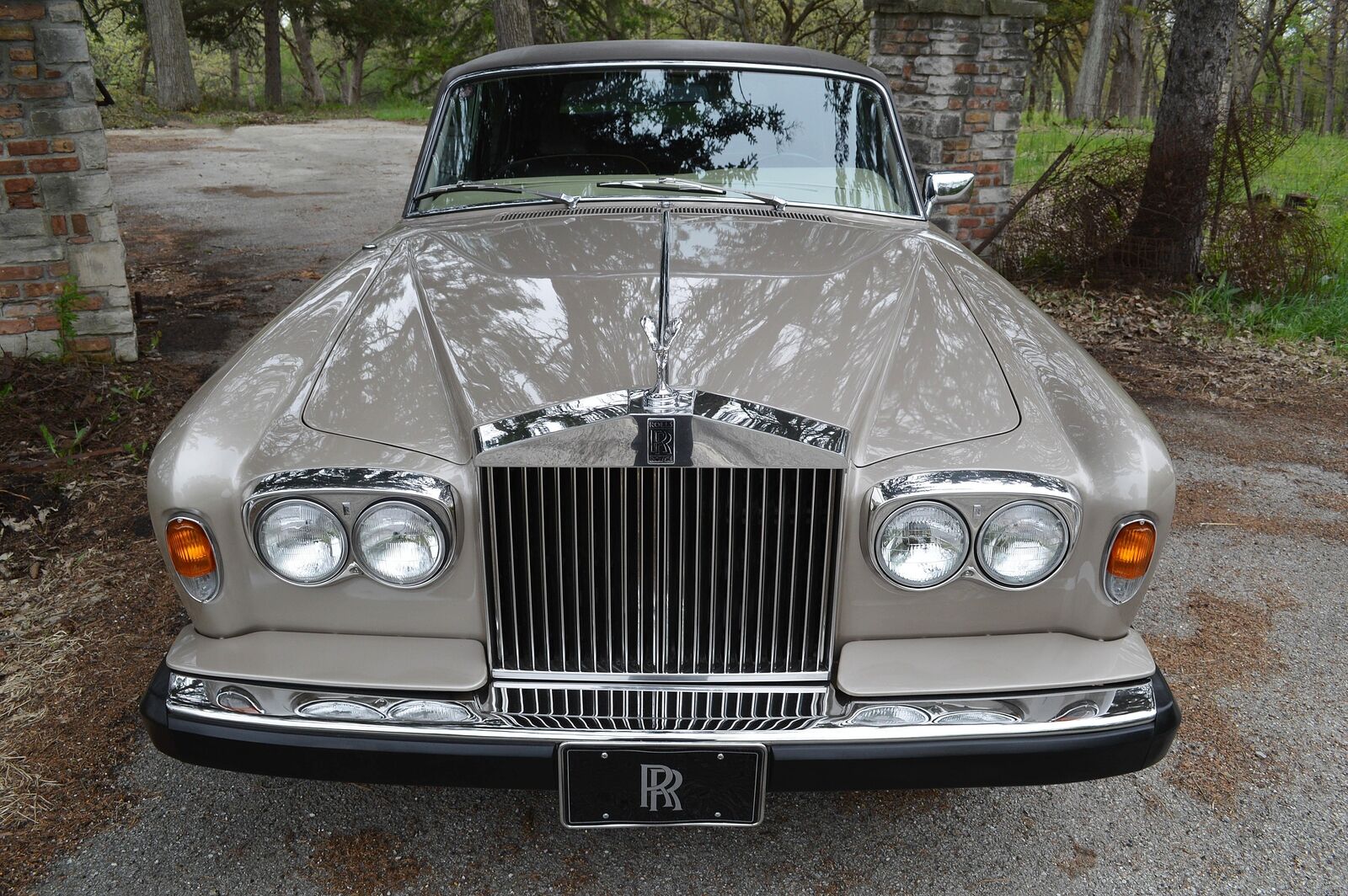 Rolls-Royce-Silver-Wraith-II-1979-12