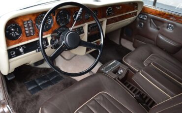 Rolls-Royce-Silver-Wraith-II-1979-16