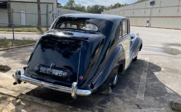 Rolls-Royce-Wraith-Limousine-1951-16