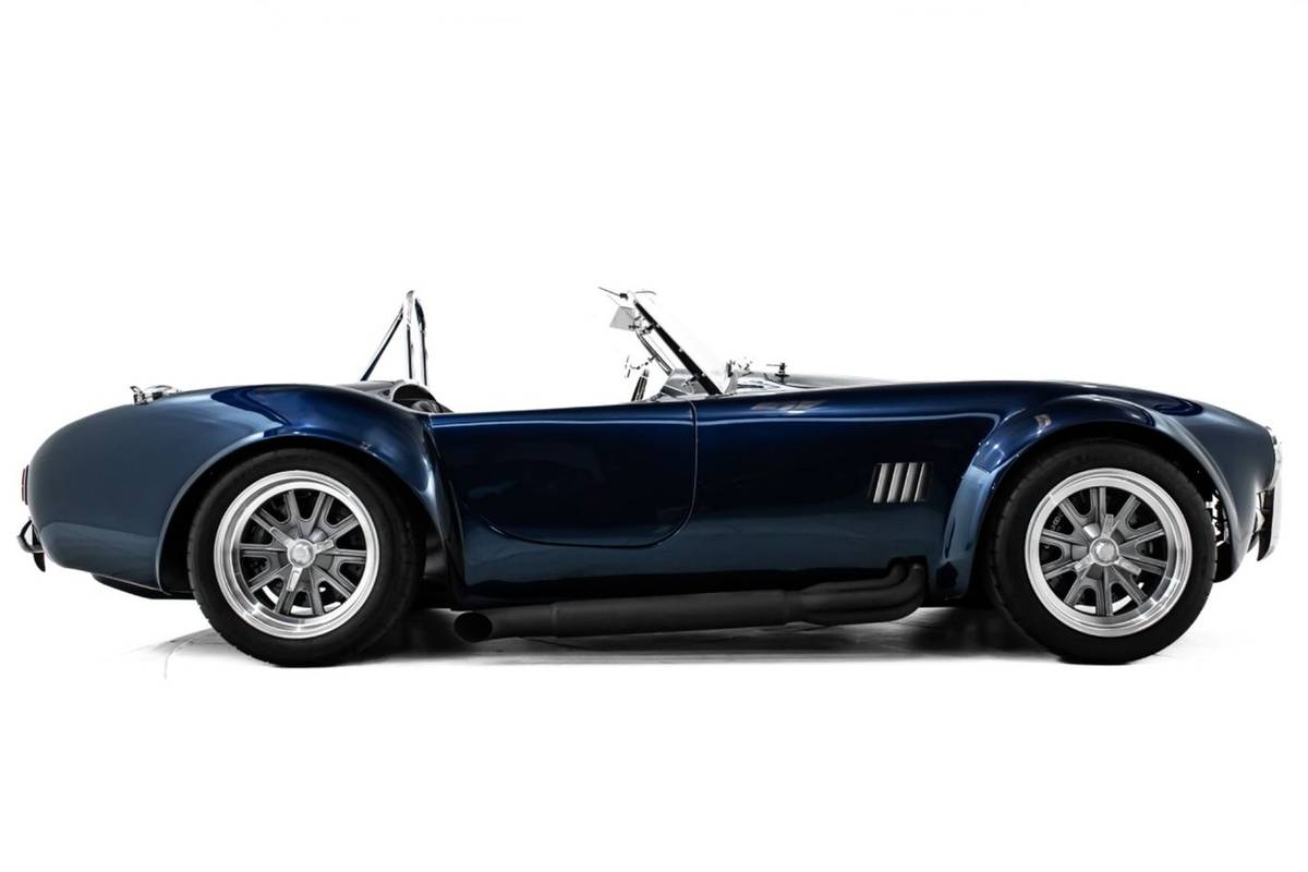 Shelby-Cobra-replica-1965-13