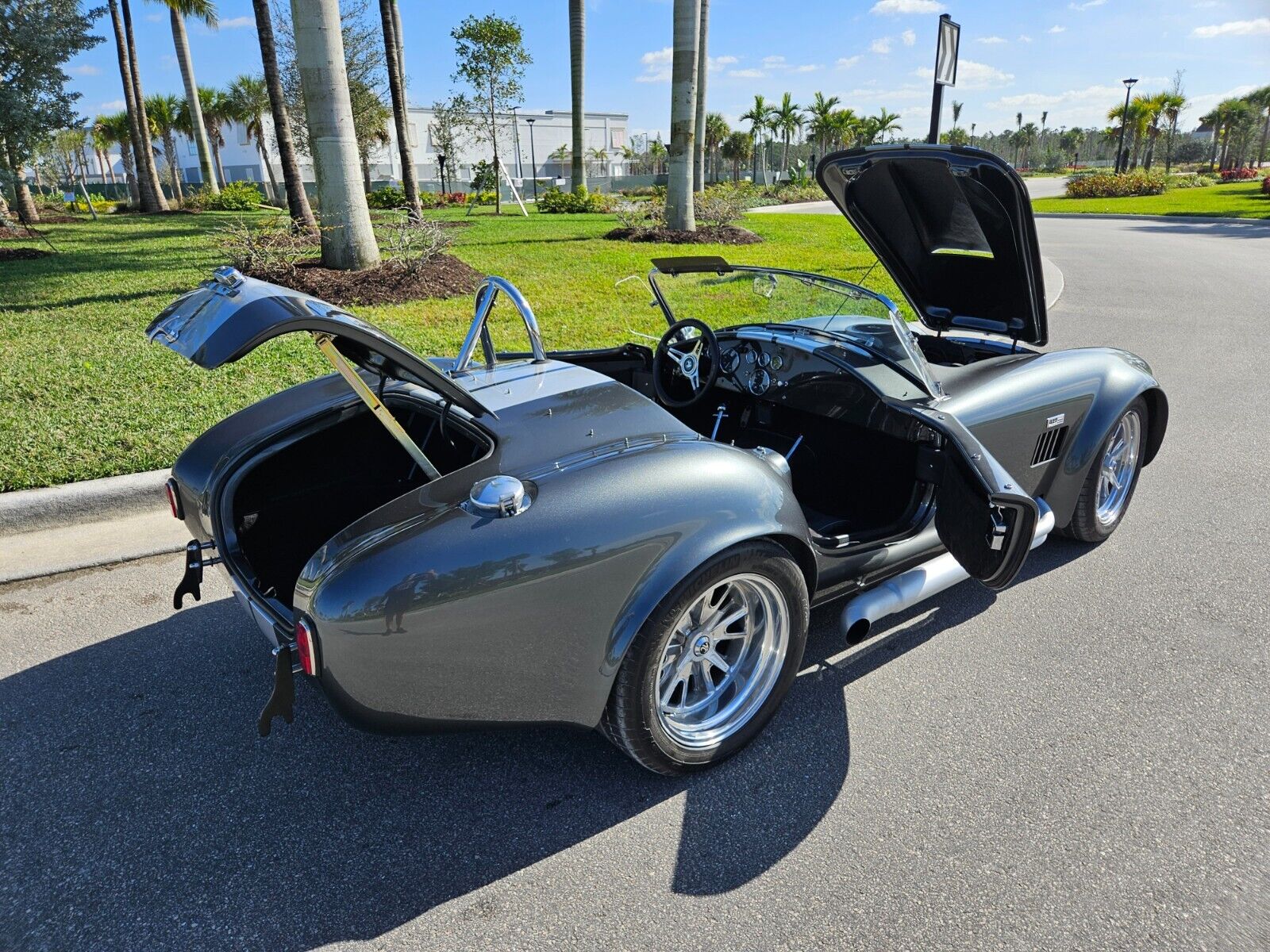 Shelby-Superformance-Cobra-427-Cabriolet-1965-14