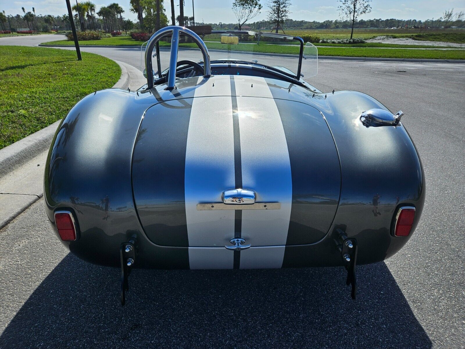 Shelby-Superformance-Cobra-427-Cabriolet-1965-18