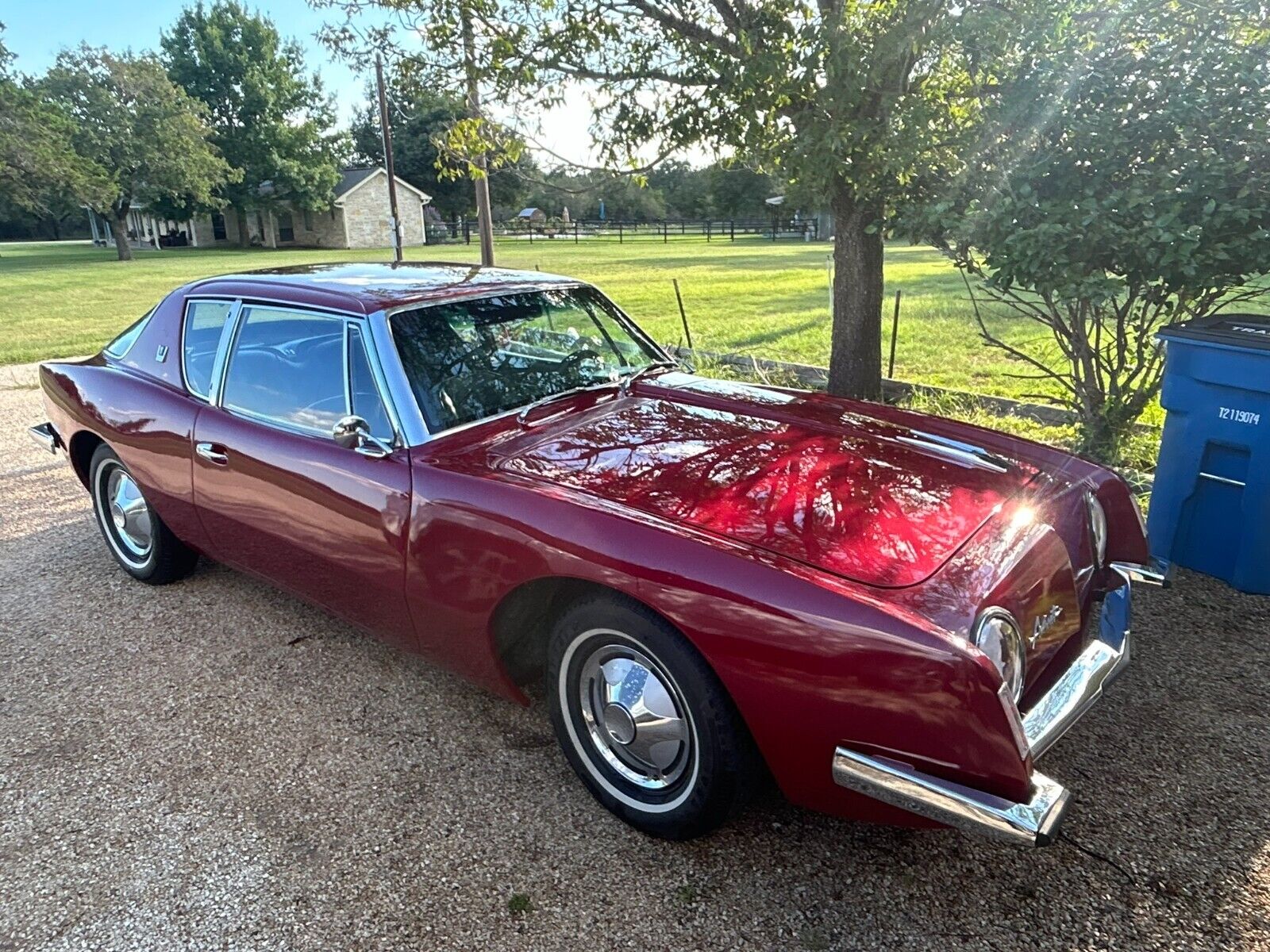 Studebaker-Avanti-Coupe-1964-11