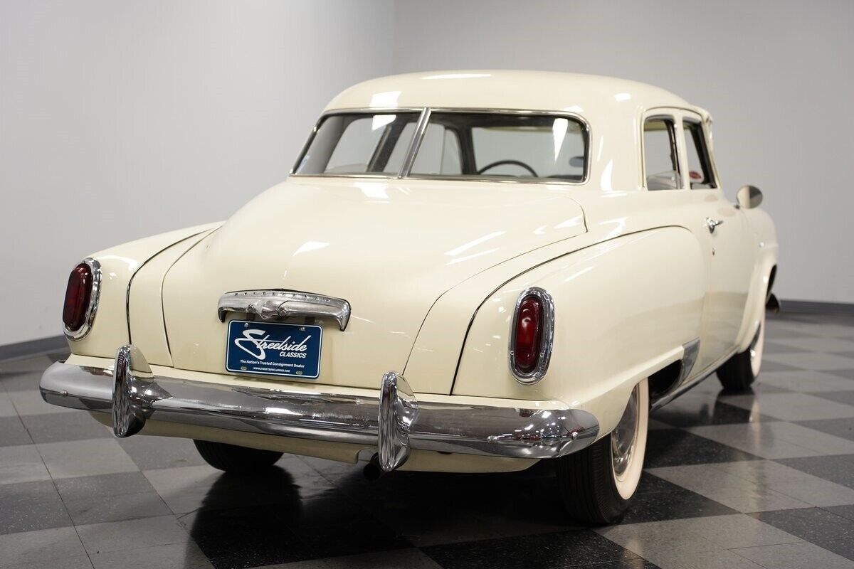 Studebaker-Champion-Coupe-1950-White-Gray-79508-12