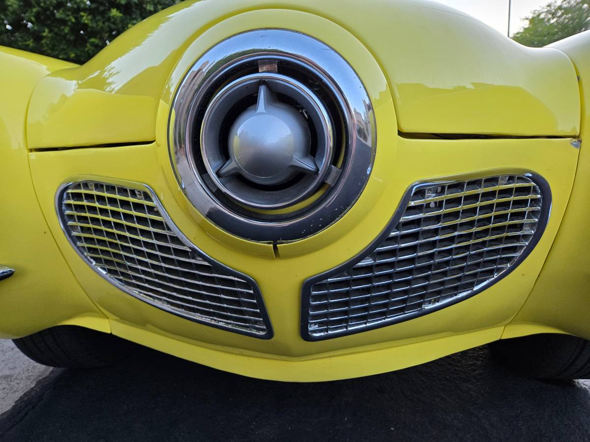 Studebaker-Commander-convertible-1951-yellow-1811-9