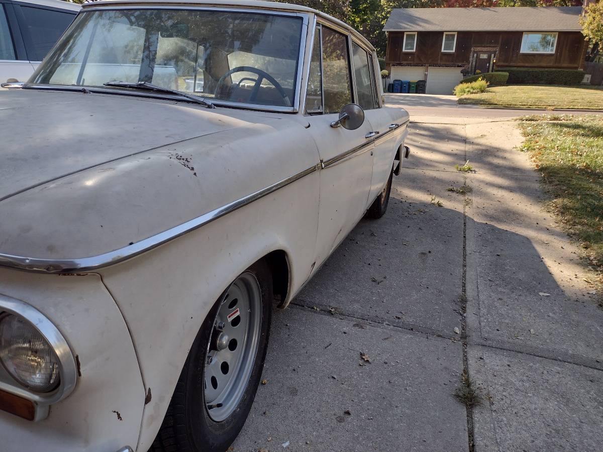 Studebaker-Cruiser-1963-white-38141-18