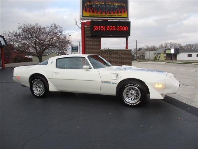 TAFE-OLDS-403CI-6.6L-3-SPEED-1979-White-Blue-154048-6