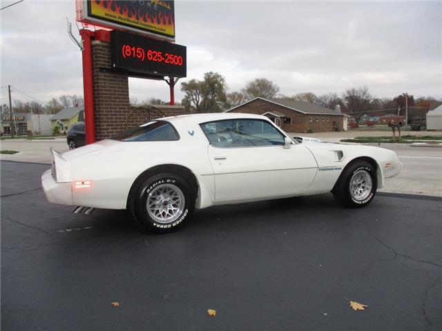 TAFE-OLDS-403CI-6.6L-3-SPEED-1979-White-Blue-154048-8