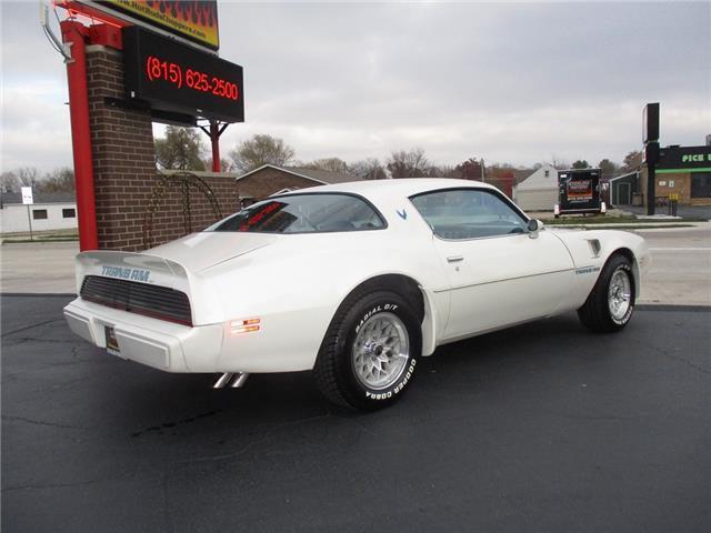 TAFE-OLDS-403CI-6.6L-3-SPEED-1979-White-Blue-154048-9