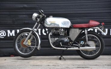 Triumph-Boneville-T140-1977-Silver-Red-17286-1