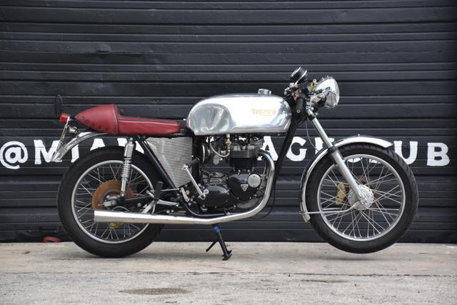 Triumph-Boneville-T140-1977-Silver-Red-17286-13