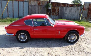 Triumph-GT6-Coupe-1967-Red-Black-19312-5