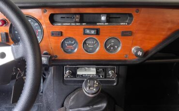 Triumph-Spitfire-1500-1979-red-198683-9