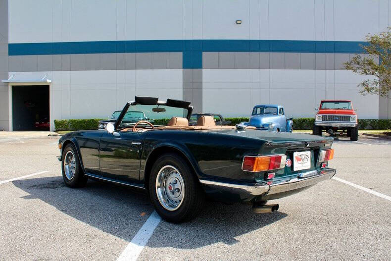 Triumph-TR-6-1970-10