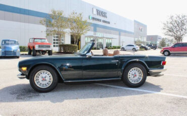 Triumph-TR-6-1970-8